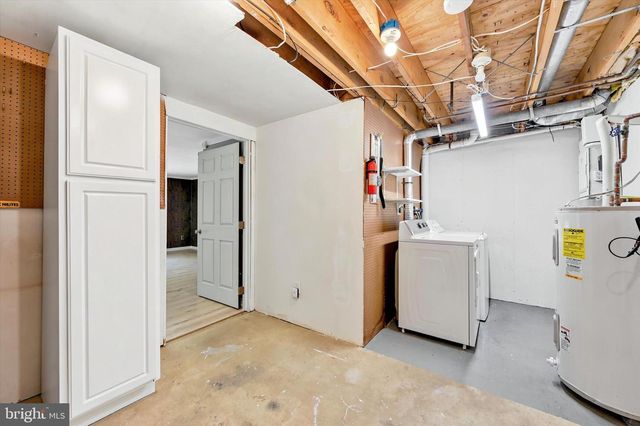324 CARLYN CT, Downingtown, PA 19335