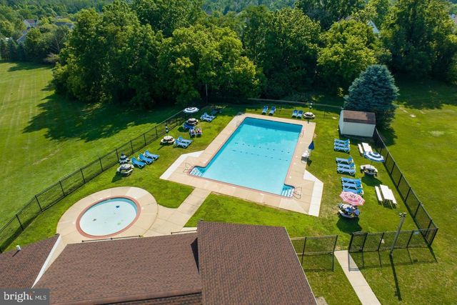 324 CARLYN CT, Downingtown, PA 19335