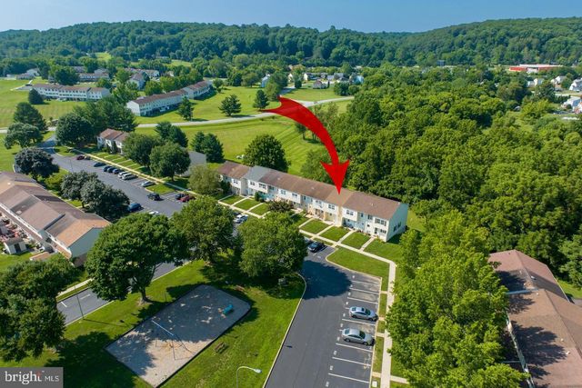324 CARLYN CT, Downingtown, PA 19335