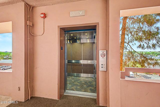 12222 N PARADISE VILLAGE Parkway S 343, Phoenix, AZ 85032