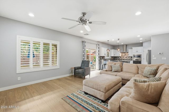 10249 E KINETIC Drive, Mesa, AZ 85212