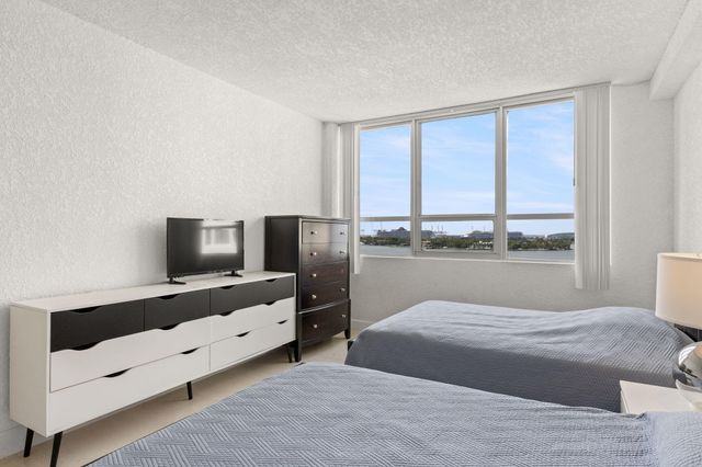 1500 Bay Road 1122s, Miami Beach, FL 33139