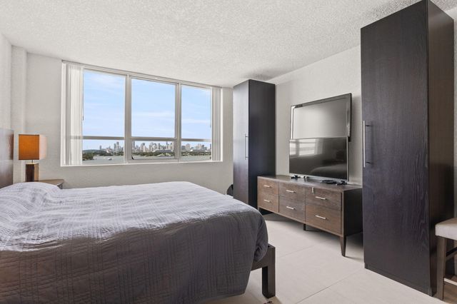 1500 Bay Road 1122s, Miami Beach, FL 33139