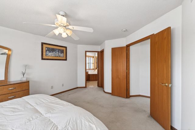 9727 Linden Avenue N, Brooklyn Park, MN 55443