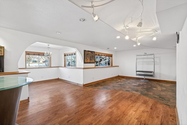 9727 Linden Avenue N, Brooklyn Park, MN 55443