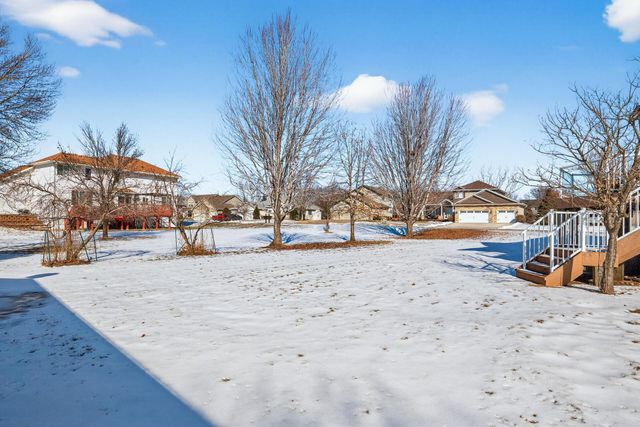 9727 Linden Avenue N, Brooklyn Park, MN 55443