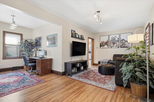 5728 23rd Avenue S, Minneapolis, MN 55417