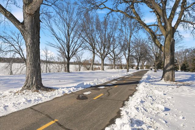 5728 23rd Avenue S, Minneapolis, MN 55417