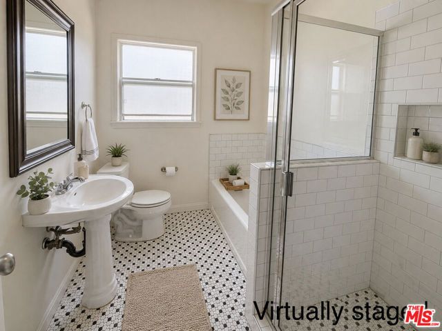 127 N Catalina Street 3, Los Angeles, CA 90004