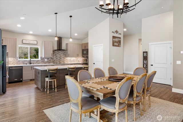 20025 SE 232nd Street, Maple Valley, WA 98038