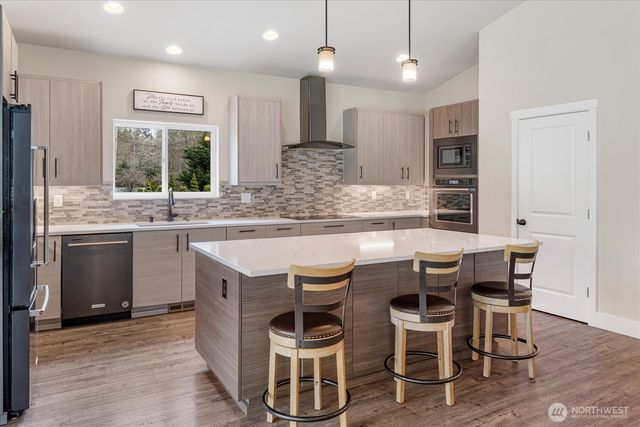 20025 SE 232nd Street, Maple Valley, WA 98038