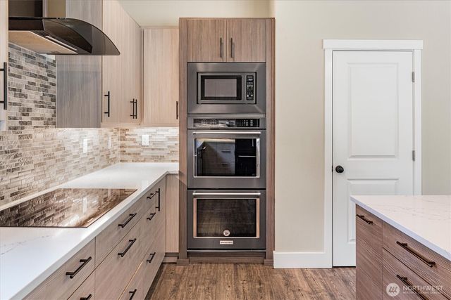 20025 SE 232nd Street, Maple Valley, WA 98038