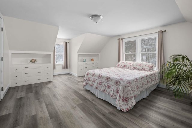 208 Long Sands Road, York, ME 03909