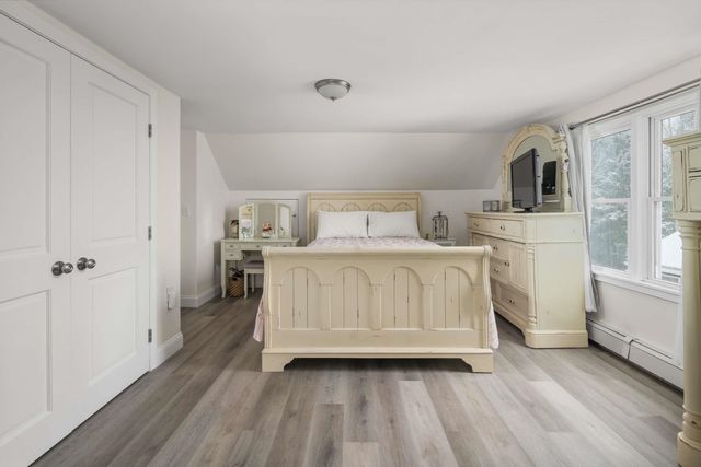 208 Long Sands Road, York, ME 03909