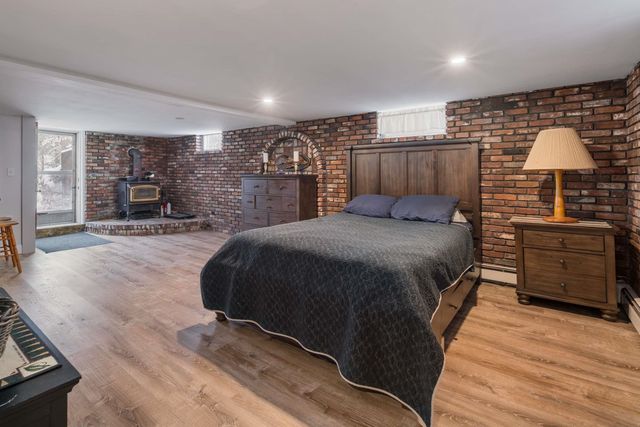 208 Long Sands Road, York, ME 03909