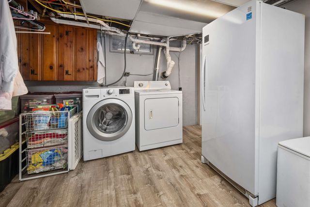 208 Long Sands Road, York, ME 03909