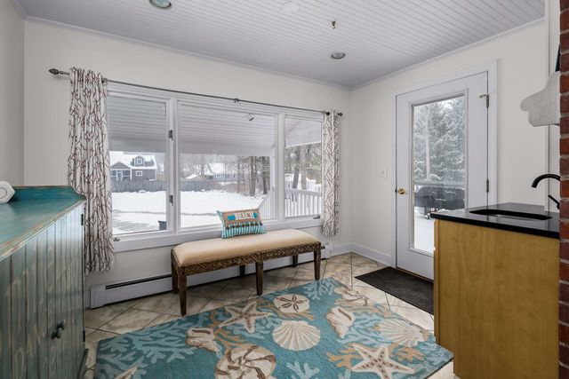 208 Long Sands Road, York, ME 03909