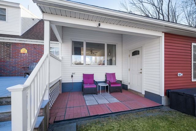 208 Long Sands Road, York, ME 03909