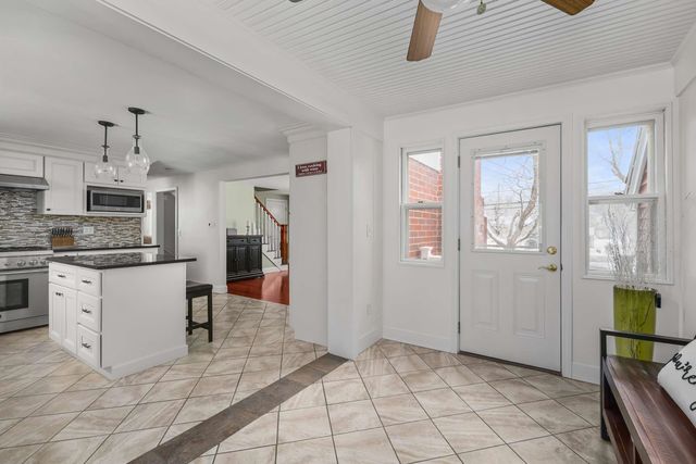 208 Long Sands Road, York, ME 03909