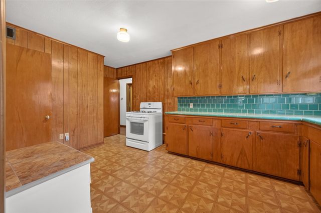 5658 Berry Creek Drive, Houston, TX 77017