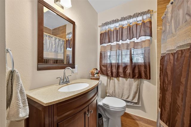 5658 Berry Creek Drive, Houston, TX 77017