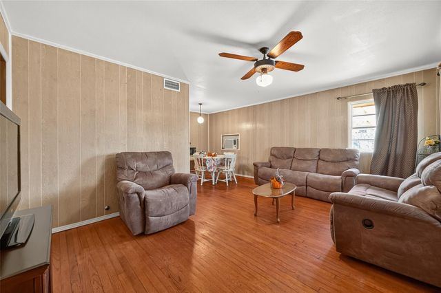 5658 Berry Creek Drive, Houston, TX 77017