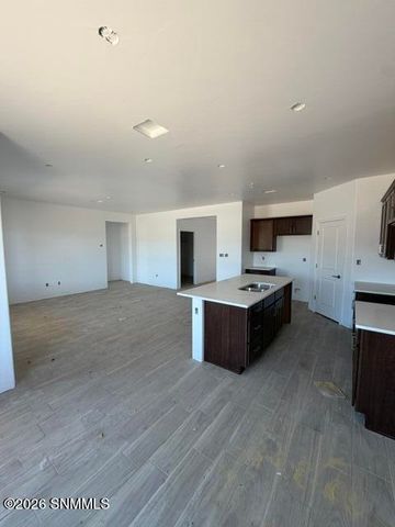 6552 Phoenix Street, Las Cruces, NM 88012