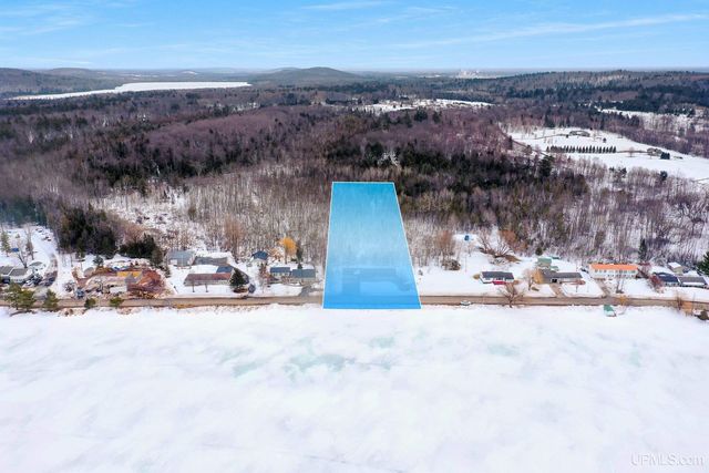 W7879 S Lake Antoine Road, Iron Mountain, MI 49801