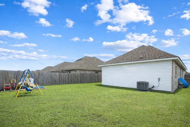 230 Sophie Dr, Houma, LA 70364