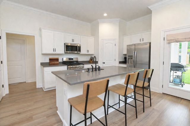230 Sophie Dr, Houma, LA 70364
