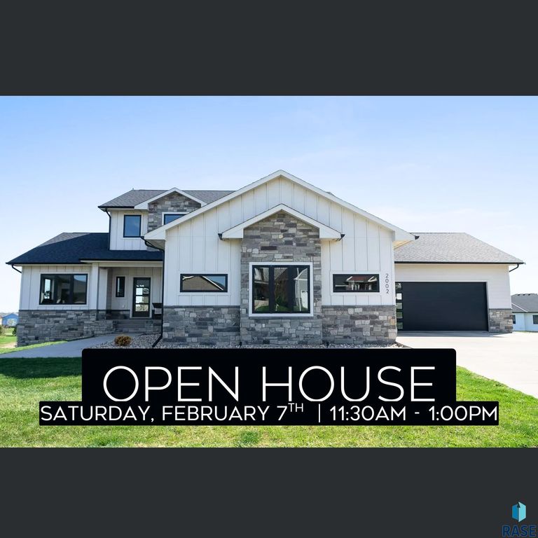 2002 S Meadowview Cir Circle, Sioux Falls, SD 57110