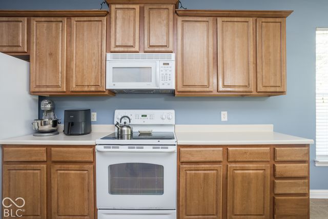 5658 Augusta Woods Drive, Plainfield, IN 46168