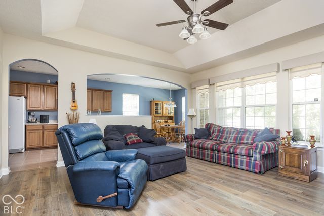5658 Augusta Woods Drive, Plainfield, IN 46168