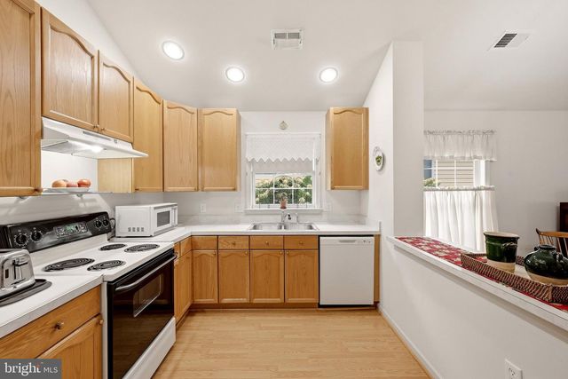 1847 MELVOR LN, Winchester, VA 22601