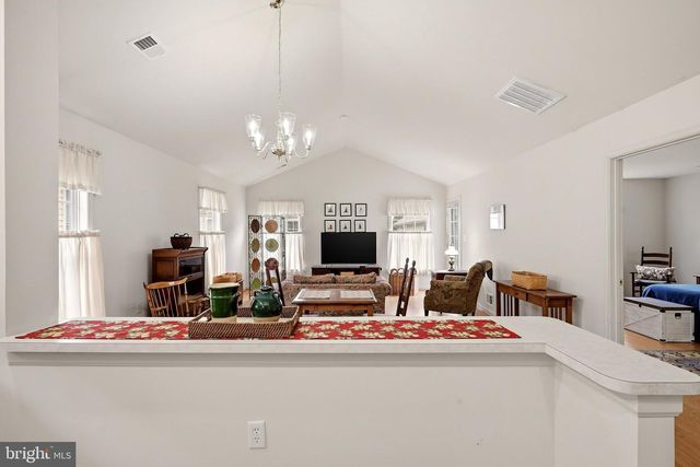 1847 MELVOR LN, Winchester, VA 22601
