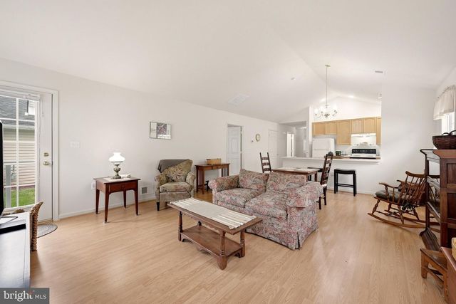 1847 MELVOR LN, Winchester, VA 22601