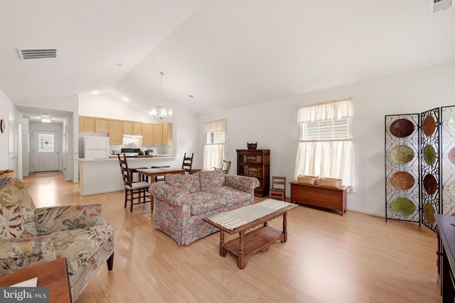 1847 MELVOR LN, Winchester, VA 22601