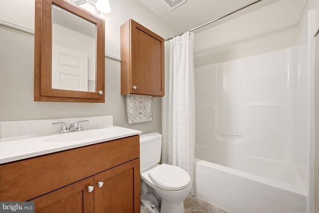 1847 MELVOR LN, Winchester, VA 22601