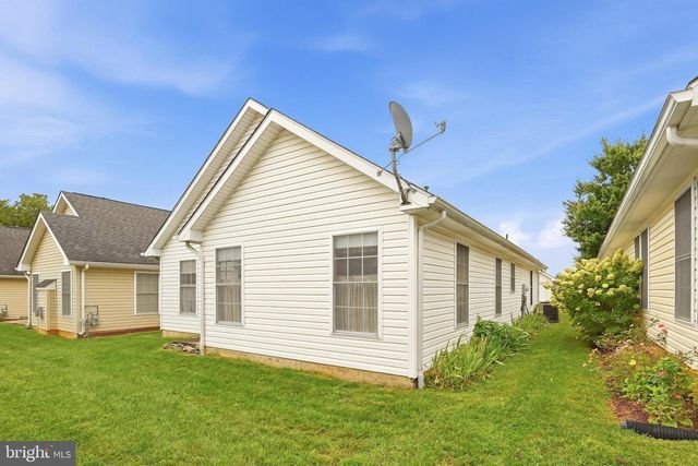 1847 MELVOR LN, Winchester, VA 22601