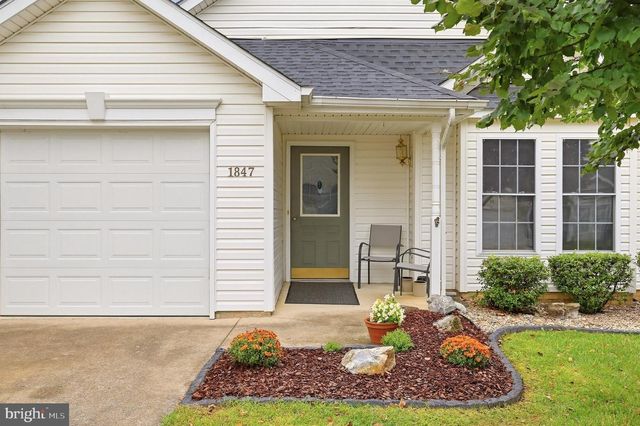 1847 MELVOR LN, Winchester, VA 22601