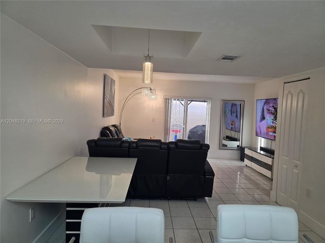 523 W 68th Street 5, Hialeah, FL 33014