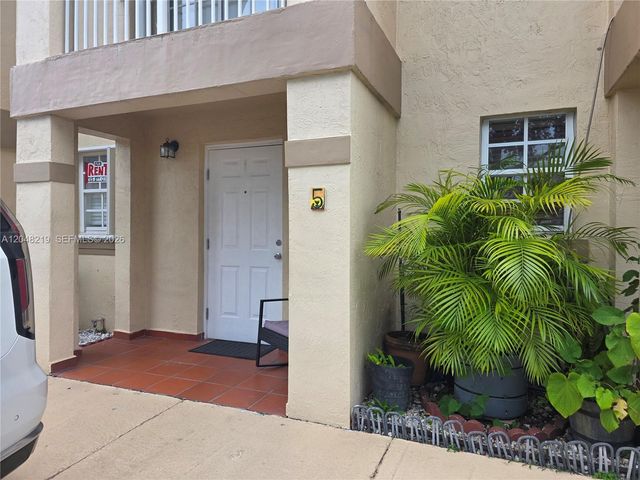 523 W 68th Street 5, Hialeah, FL 33014