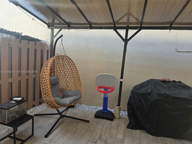 523 W 68th Street 5, Hialeah, FL 33014