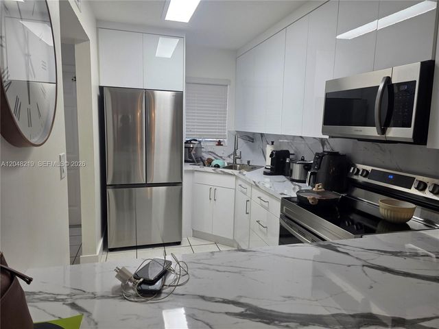 523 W 68th Street 5, Hialeah, FL 33014