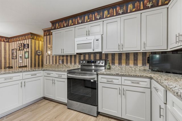 204 Fernbrook Circle, Spartanburg, SC 29307