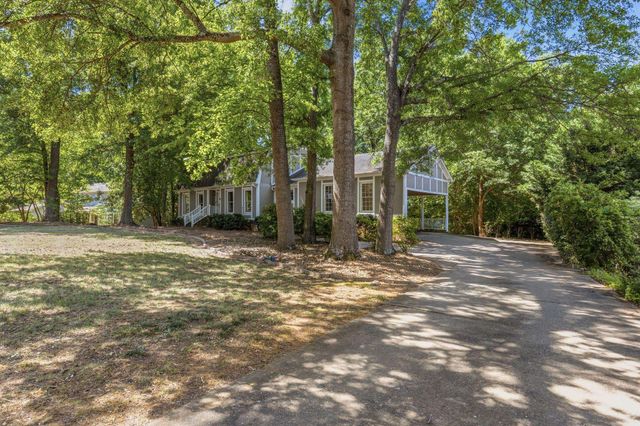 204 Fernbrook Circle, Spartanburg, SC 29307
