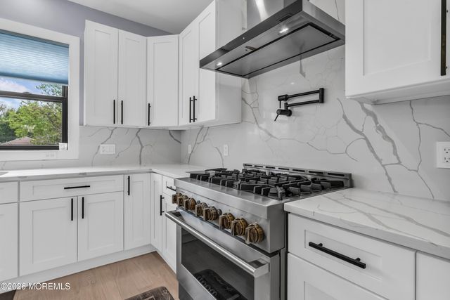 6 Orchard Street, Marlboro, NJ 07746
