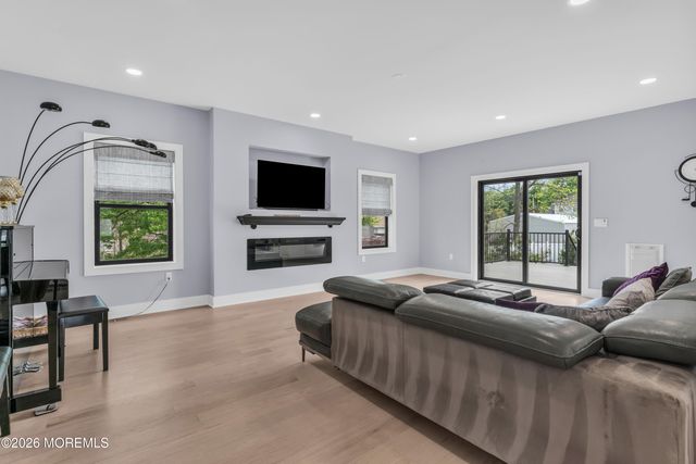 6 Orchard Street, Marlboro, NJ 07746