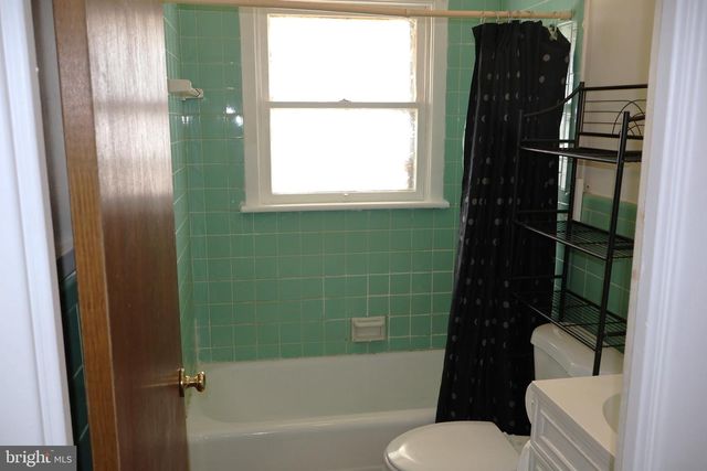 3415 HAWTHORNE DR, Camp Hill, PA 17011