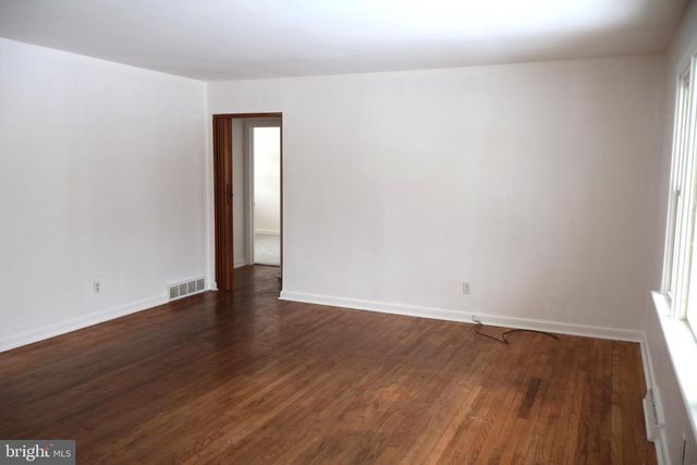 3415 HAWTHORNE DR, Camp Hill, PA 17011